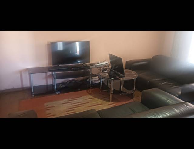 3 BEDROOM FREEHOLD FOR SALE IN VOSLOORUS